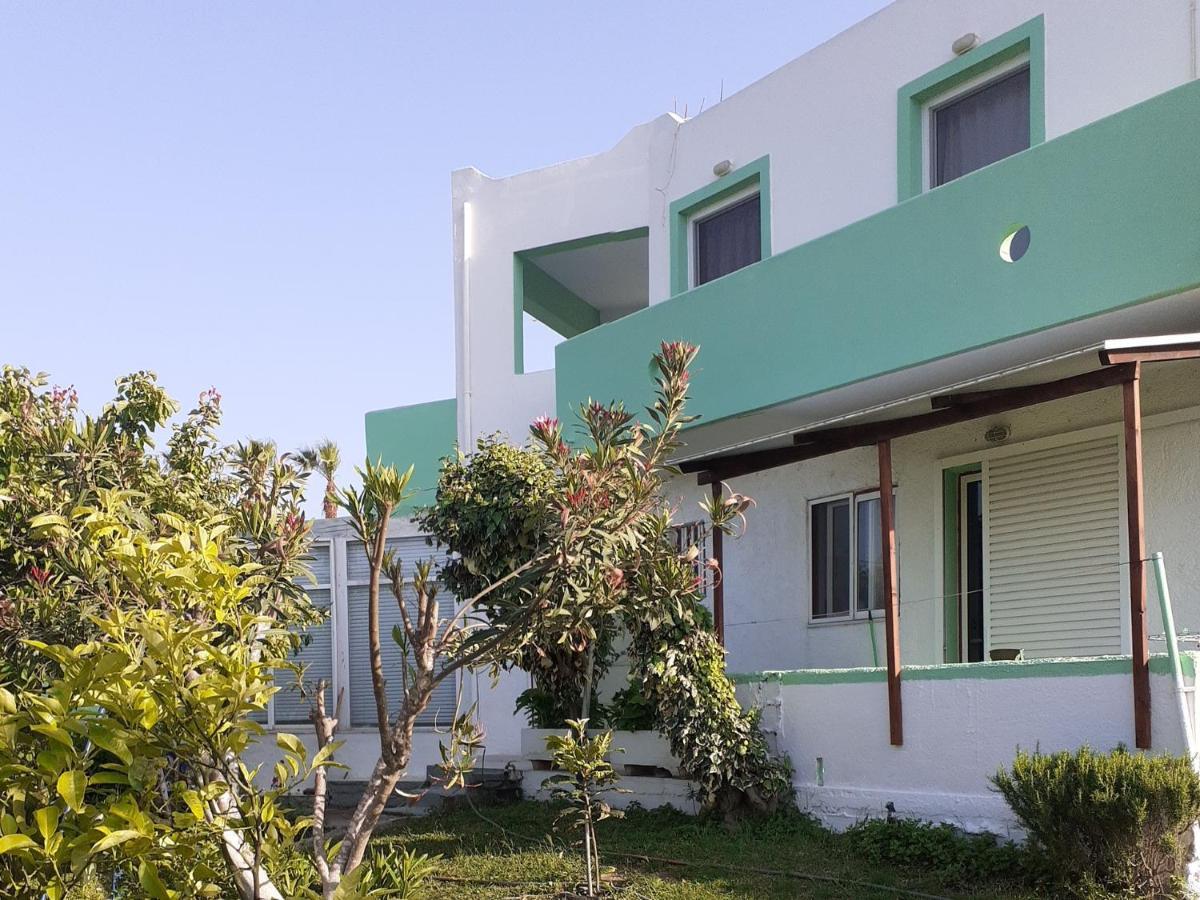Zikas Apartments Мармари Экстерьер фото